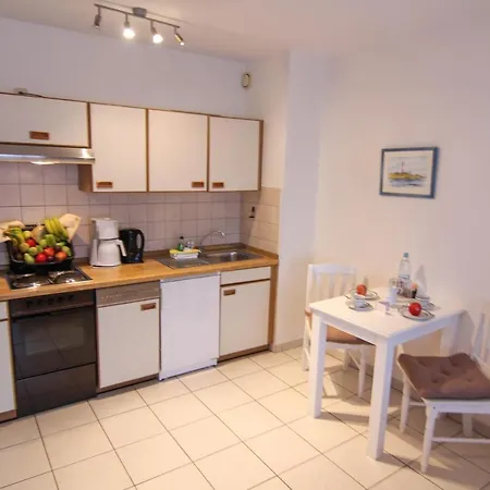 Suenhair Haus Ornum Apartament *
